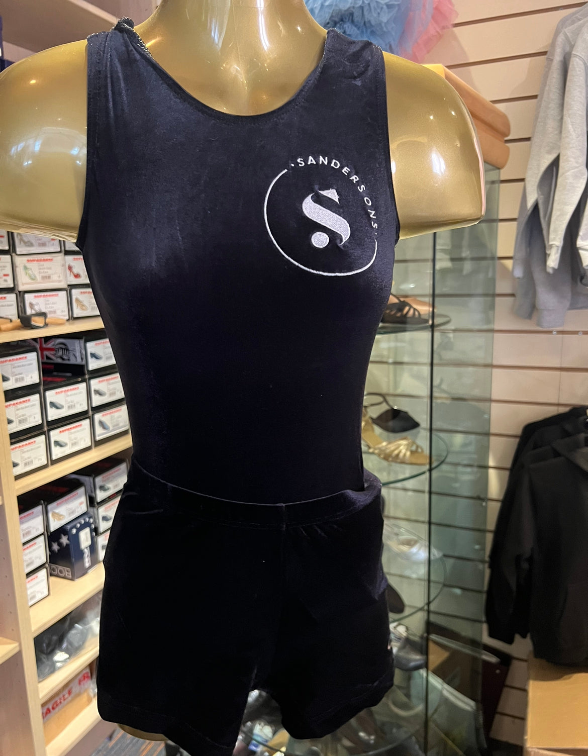 ACRO KIDS BLACK SANDERSONS UNIFORM LEOTARD WITH ORANGE/ WHITE LOGO & SHORTS
